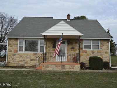 524 W 8th St, Waynesboro, PA, 17268