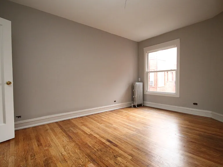 1352.5 W Argyle St #2E — Photo 15