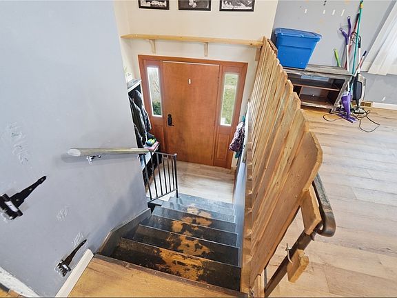 5th image of 290 Ginghamsburg Rd