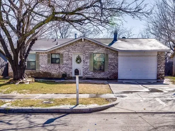 1500 Winderemere Dr, Arlington, TX 76014