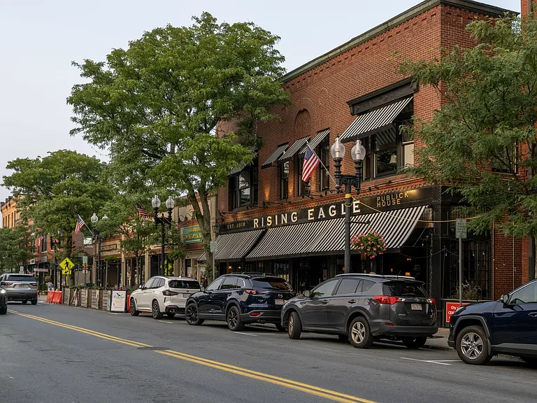 Rising Eagle Publick House