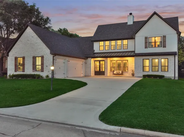 50 Naples Ln, Montgomery, TX 77356