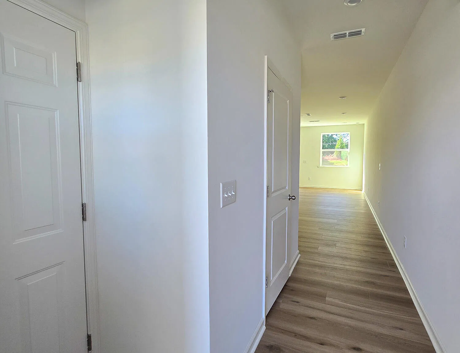 3 bed, 2.5 bath, $1,995 — Photo 3