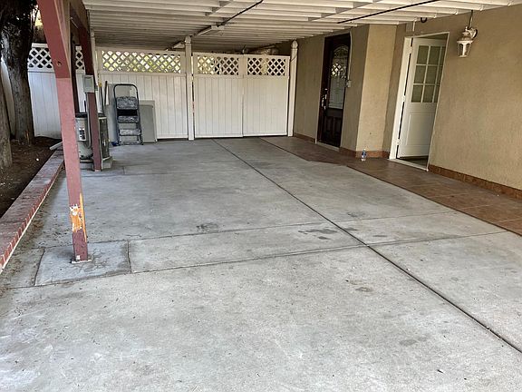 2nd image of 8546 Tampa Ave