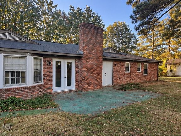 4th image of 1427 Lake Valley Rd