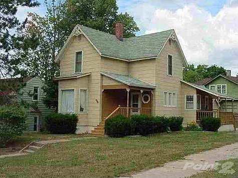 1st image of 221 E Bremer St