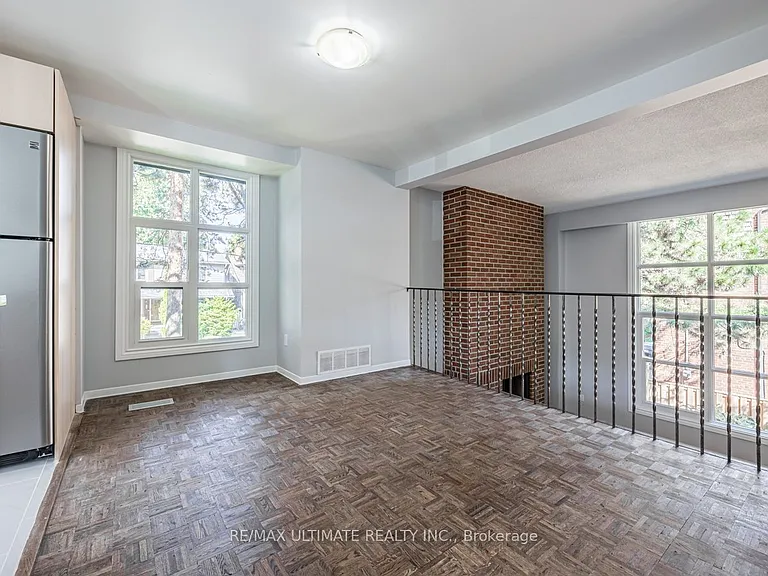 525 Balliol St #17 — Photo 13