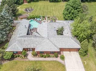 2N710 Anderson Ct, West Chicago, IL