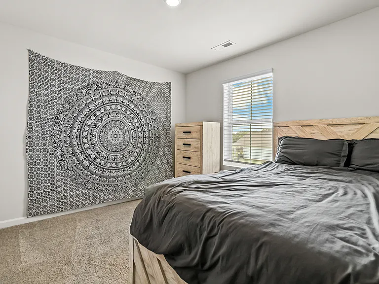 901 Moray Ln — Photo 33