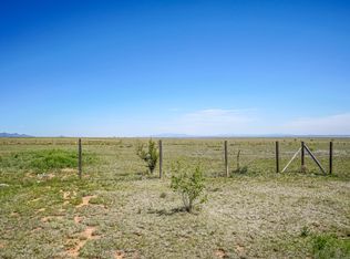 716 Dinkle Rd, Edgewood, NM 87015