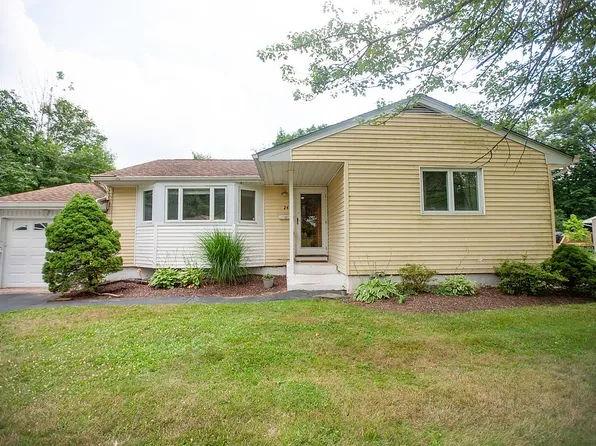 24 Freund Dr, Nanuet, NY 10954