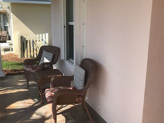 4th image of 187 Maravilla Dr