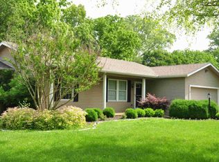 5 Parkview Dr, New Harmony, IN 47631