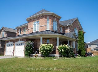 2 W Pardon Ave, Whitby, ON L1P1V1