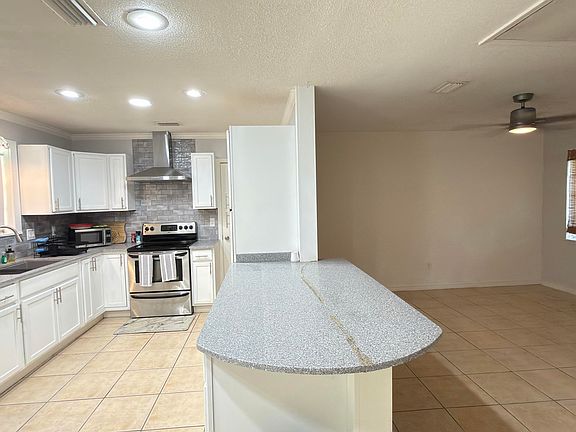 4th image of 7929 Whitmire Dr