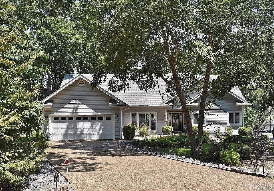 1st image of 10 Lindura Ln