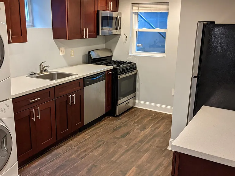 1812 28th Pl SE #1 — Photo 5