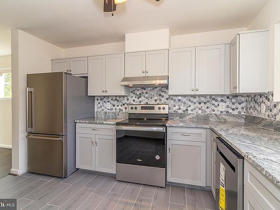 2nd image of 15285 Forest Grove Dr