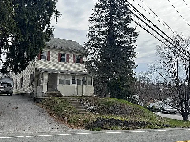 44 Scotchtown Ave