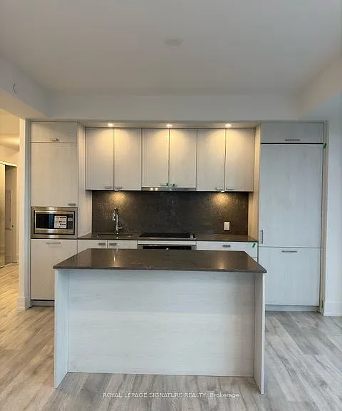 10 Inn On The Park Dr #1404 — Photo 9