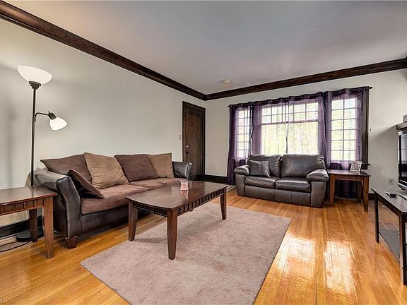 3rd image of 2194 Eldred Ave #2194