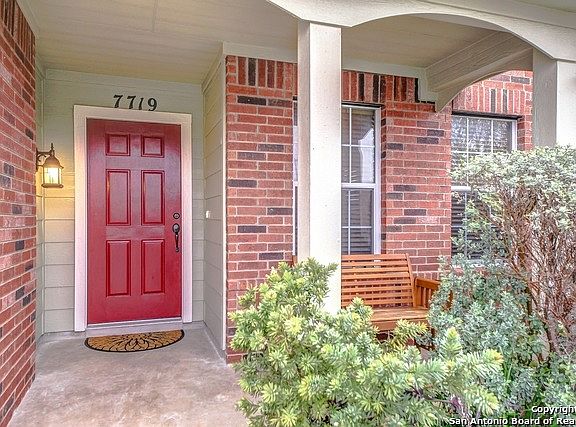 2nd image of 7719 Parkwood Way