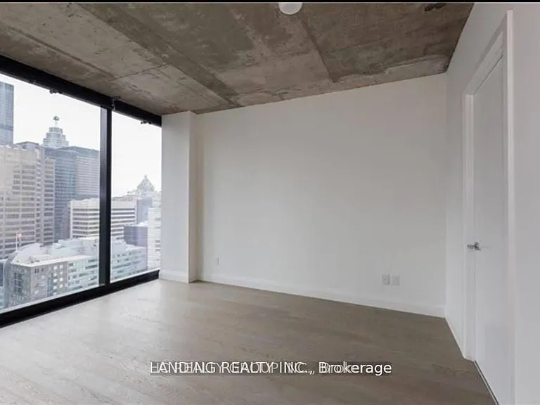 224 King St W #2503 — Photo 7