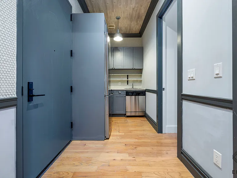 133 23rd St #3B — Photo 4