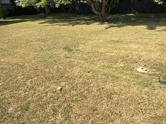 2nd image of 1516 Axtell Dr