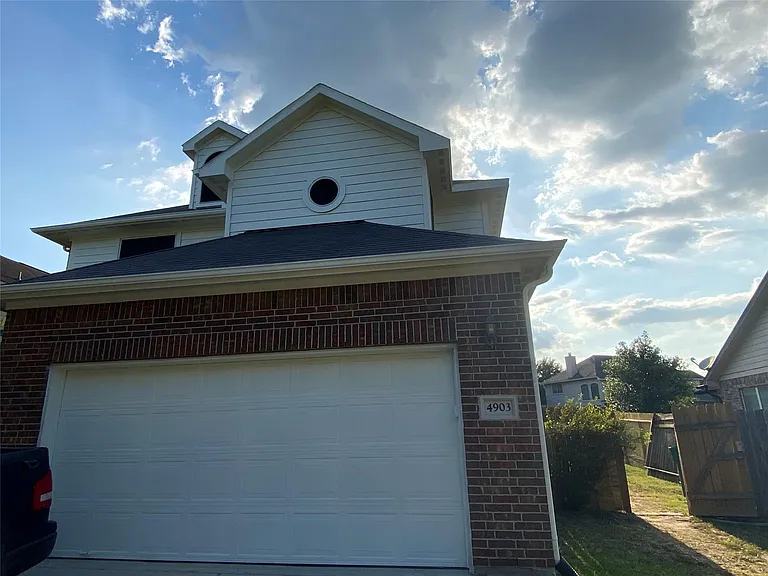 4903 Summer Ridge Dr — Photo 32