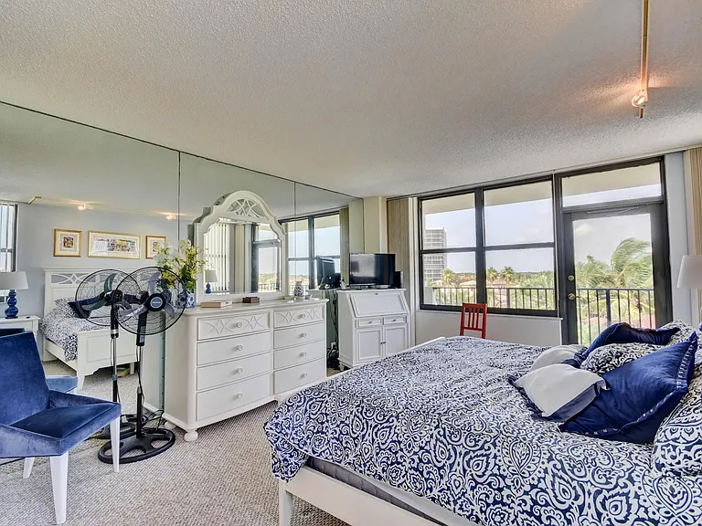 4600 S Ocean Blvd #604 — Photo 11