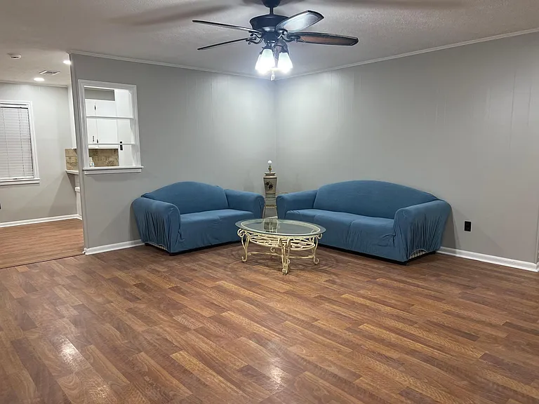 716 Esplanade St — Photo 3