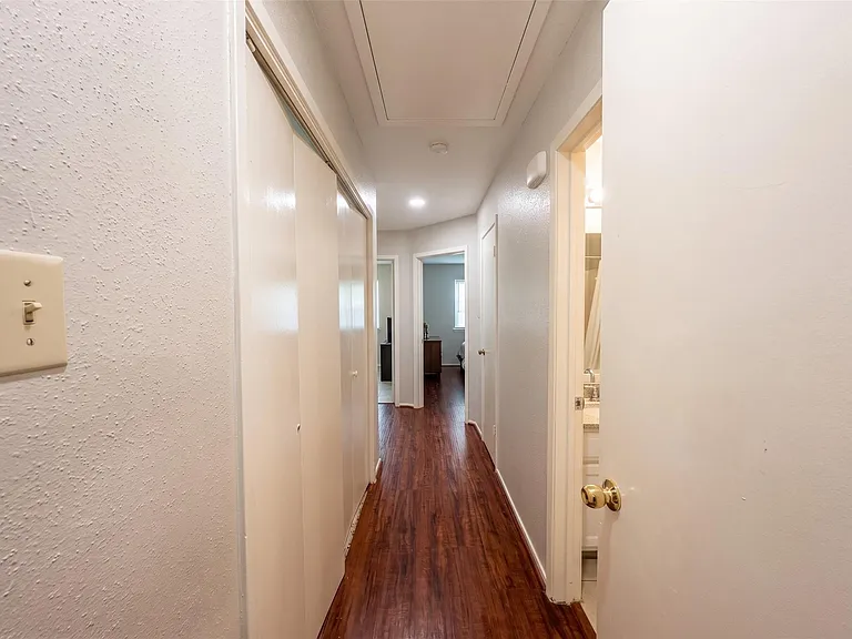 9419 Clipperwood Pl — Photo 8