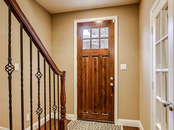 5th image of 5757 Lois Ln