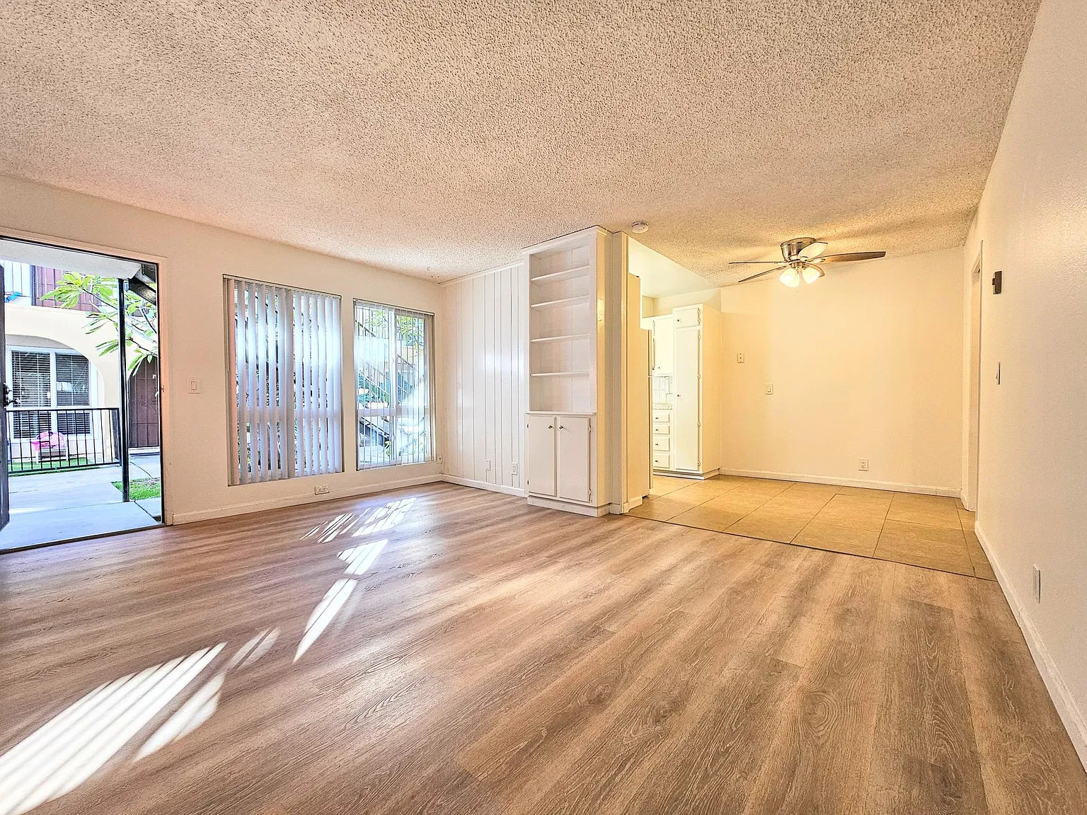1 bed, 688 sqft, $2,095 — Photo 4