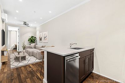 4th image of 106 Bedford Ave APT 3L