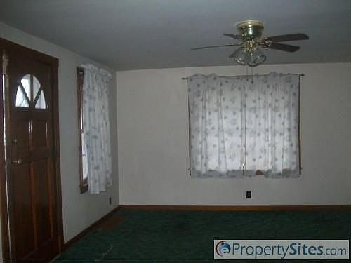 5th image of 208 S East St
