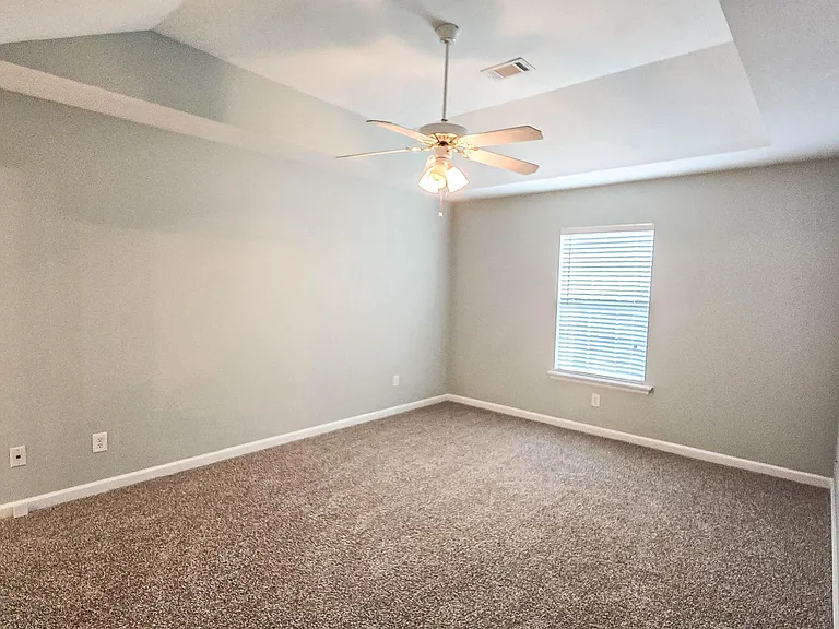 726 Creekside Dr — Photo 20