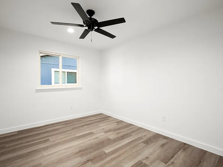 9717 Anderson Village Dr — Photo 14