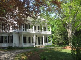 31 Vaille Ave, Lexington, MA 02421