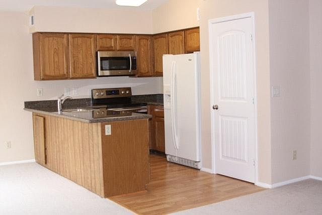 1st image of 1031 W Laguna Dr