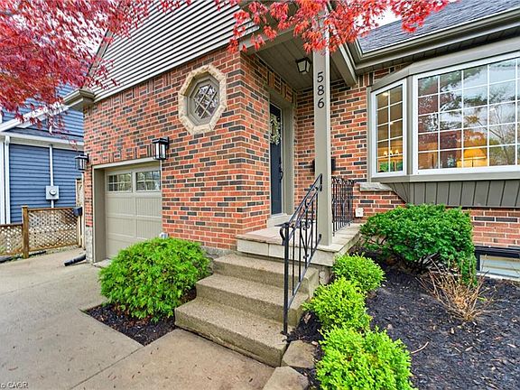 3rd image of 586 Woodland Ave