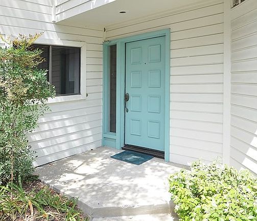 2nd image of 1150 W Capitol Dr Unit 25