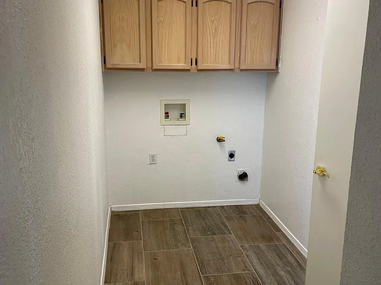 12133 Desert Quail Ave — Photo 4