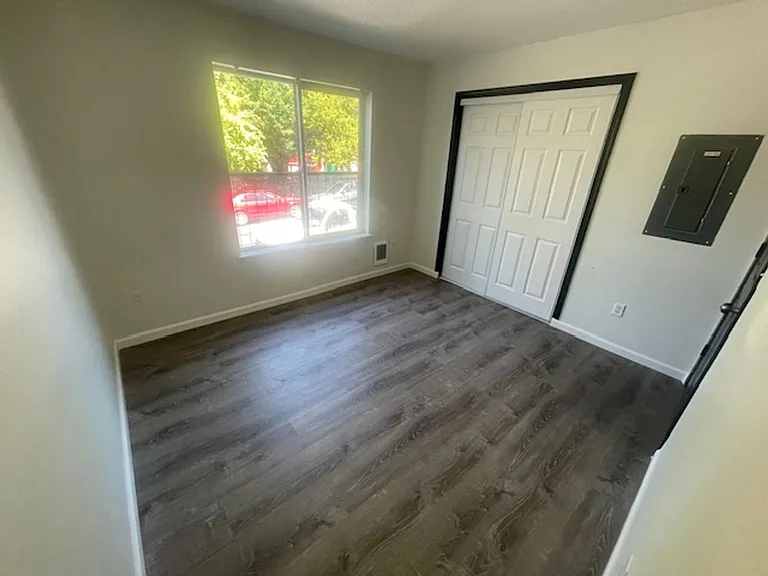 Stark Street Villa — Photo 46