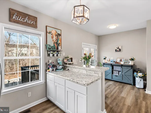 102 Dundee Pl, Fredericksburg, VA 22405