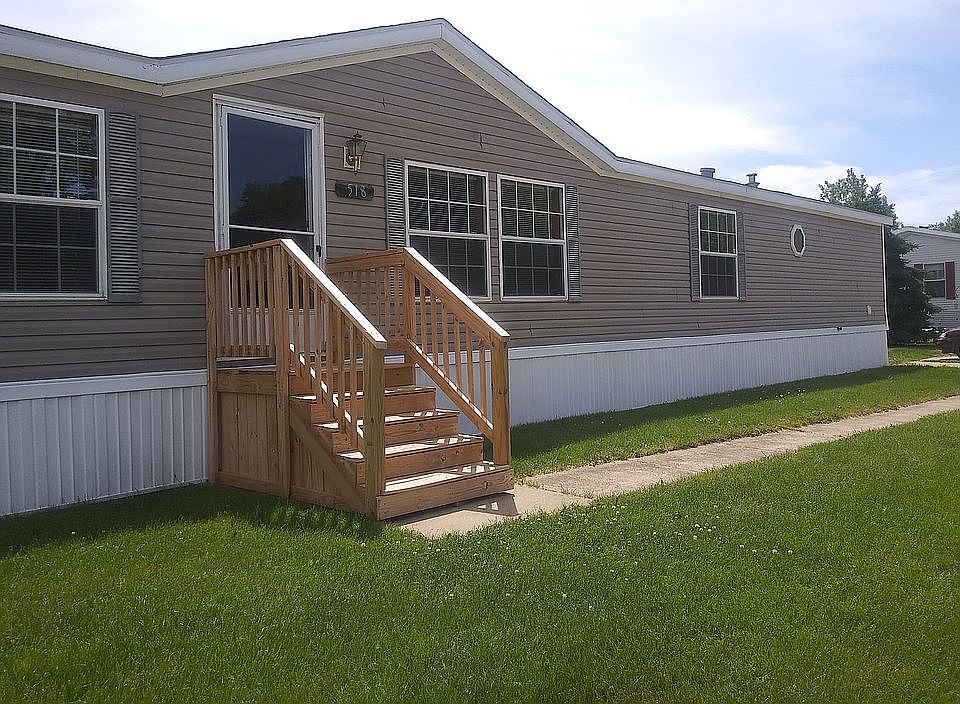 1st image of 518 White Willow Dr