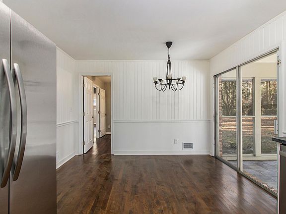 5th image of 1623 Moncrief Cir