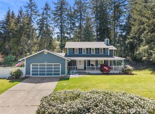858 Illahee Drive, Fox Island, WA 98333