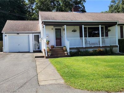 39 Hambly Rd, Tiverton, RI, 02878
